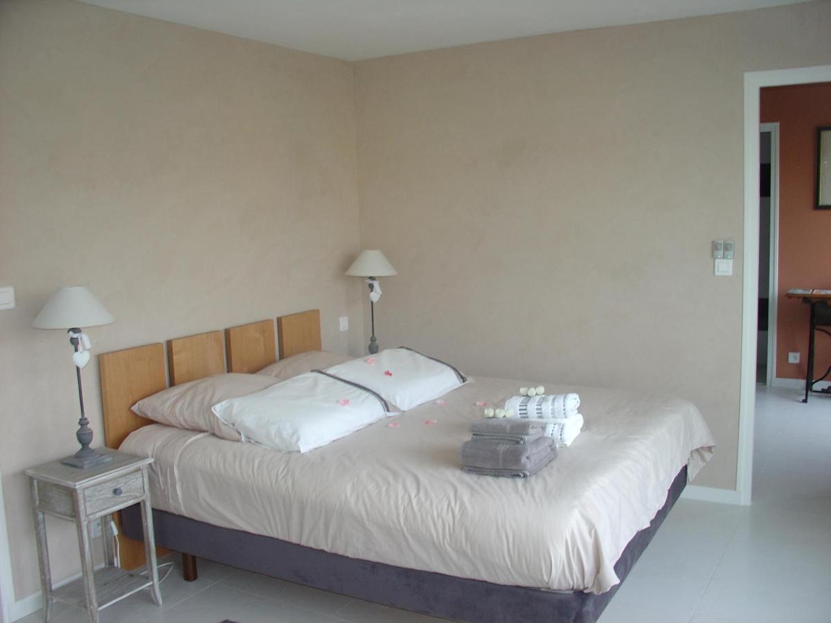 Chambre D'Hotes Bellevue Bressuire Exterior photo